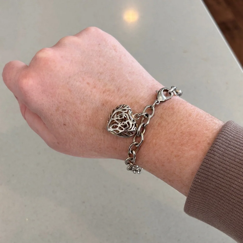 Sterling Silver 925 Chunky Silver Floral Leafy Nature Heart Charm Bracelet - Picture 3 of 3